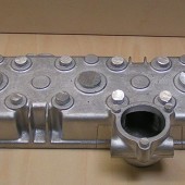 KAWASAKI  H1RW CYLINDER HEAD CASTING.